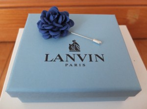 Lavin photo credi: https://upload.wikimedia.org/wikipedia/commons/5/57/Lanvin_Paris_signature_gift_packaging.jpg